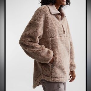 Varley Mushroom Tan Sherpa Pullover